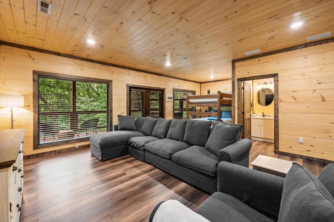 New Cozy Mountain Cabin Hot Tub Near Downtown Гатлинбург Экстерьер фото